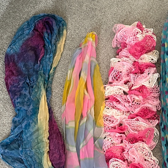 Colorful Scarf Collection (6) - Picture 3 of 3